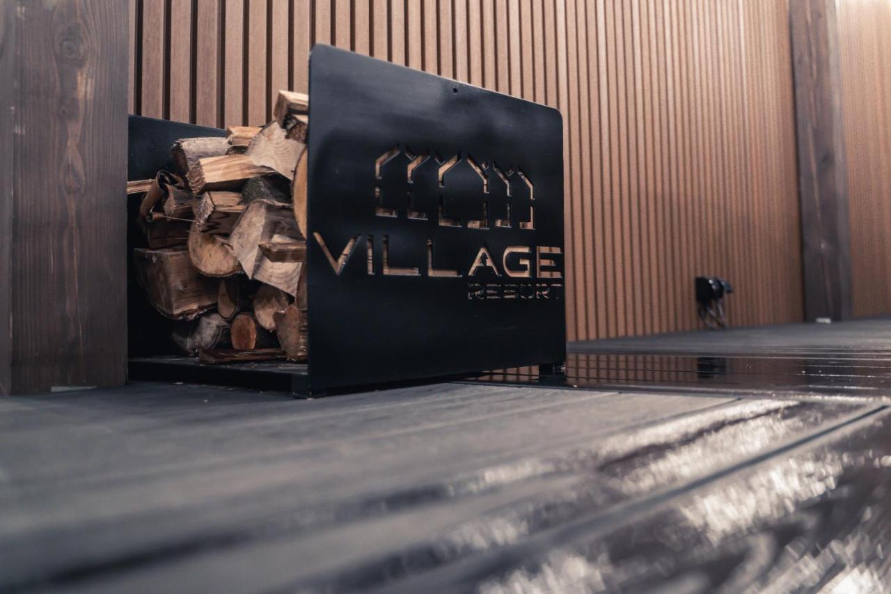 Village Resort Sauna & Jacuzzi & Netflix Tworkowa エクステリア 写真