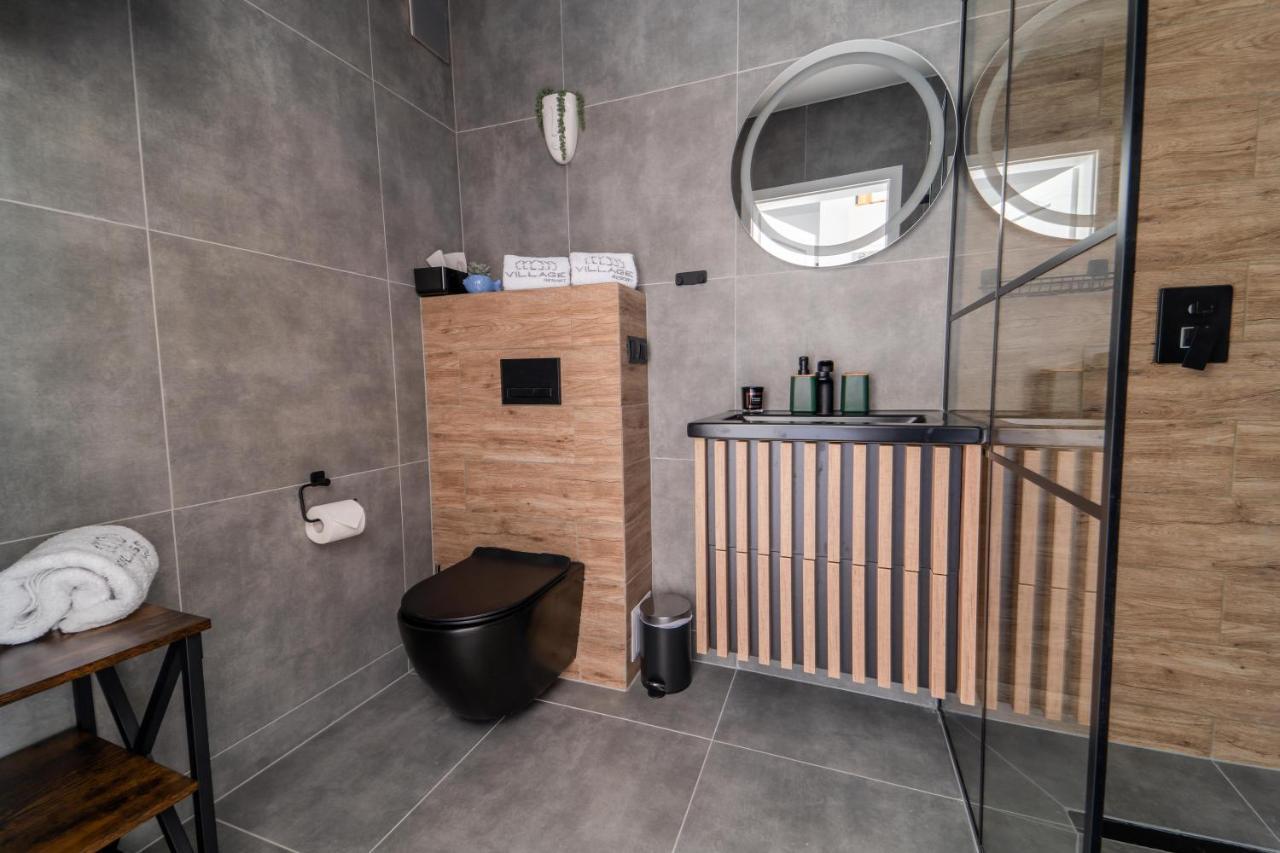 Village Resort Sauna & Jacuzzi & Netflix Tworkowa エクステリア 写真