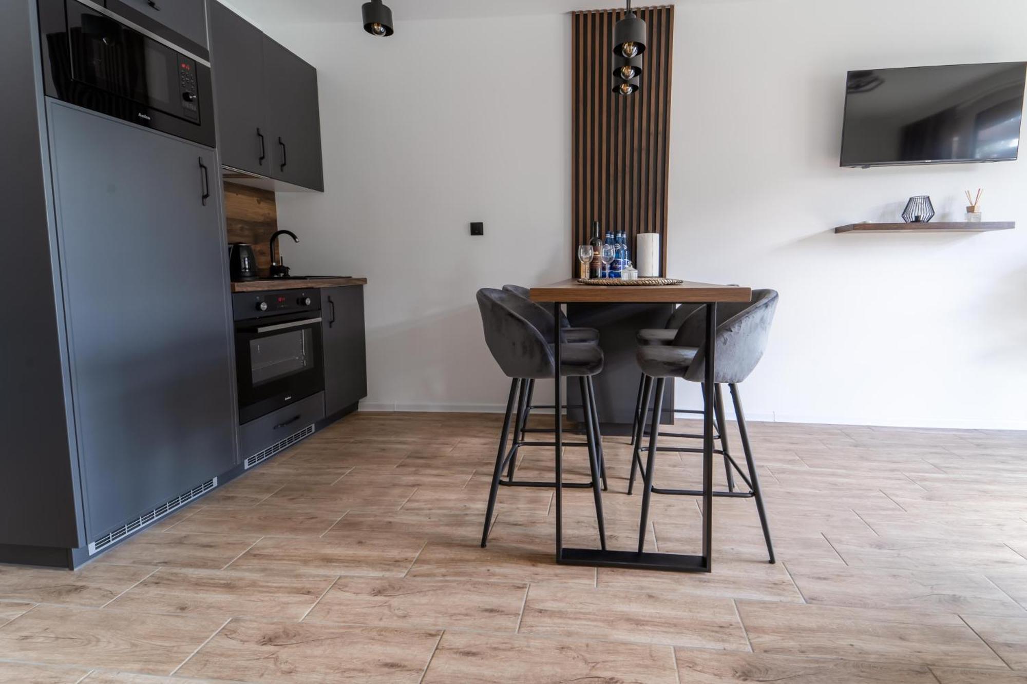 Village Resort Sauna & Jacuzzi & Netflix Tworkowa 部屋 写真
